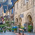 Private And Garden 10 Min From Mont St-michel Holiday home *