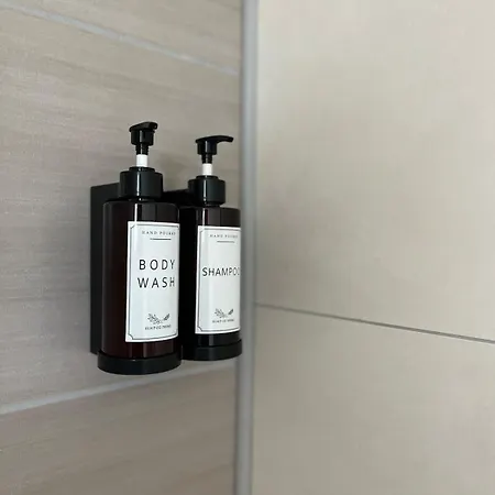 Private And Garden 10 Min From Mont St-michel