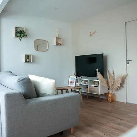 Private And Garden 10 Min From Mont St-michel Holiday home