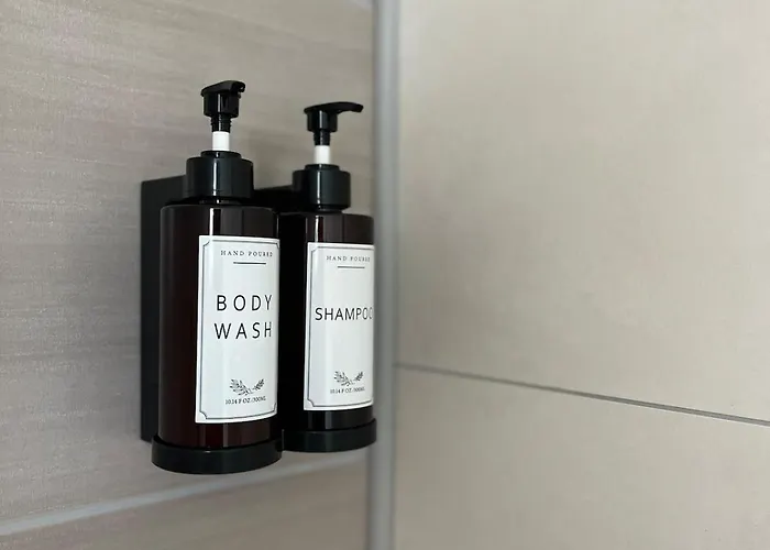 Private And Garden 10 Min From Mont St-michel