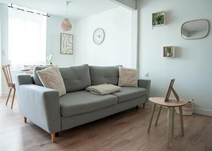 Private And Garden 10 Min From Mont St-michel Holiday home *