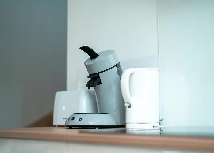 Private And Garden 10 Min From Mont St-michel Holiday home *