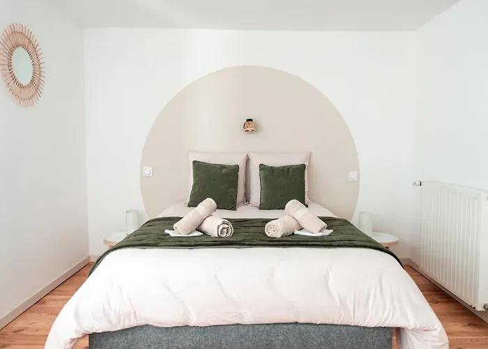 Private And Garden 10 Min From Mont St-michel