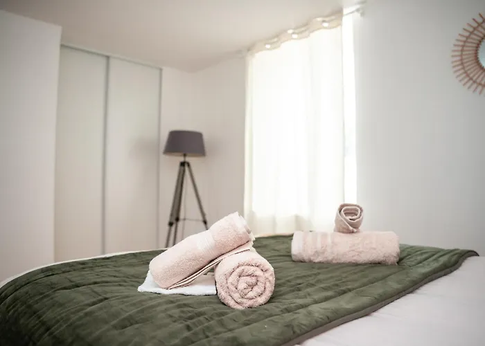 Private And Garden 10 Min From Mont St-michel Pontorson